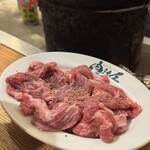羊肉炭火焼 肉汁屋 - 