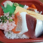 弥栄 丼丸 - まんぷくは酢飯のごはん大盛り