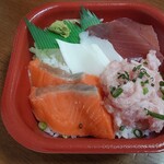 弥栄 丼丸 君津店 - どんまる丼