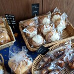 HOLLY NO.3 CROISSANT - 