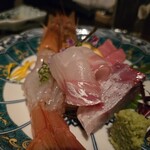 渋谷の日本酒ダイニング sakeba - 刺身盛り合わせ(盛り合わせだけど4種類)