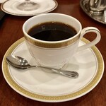 トリコロール 本店 - 