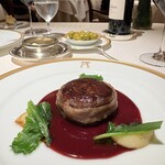 アピシウス - 野趣ある粗挽き感、フォアグラの濃厚さはあるが全体的に赤身主体であっさり食べられる