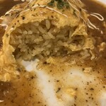 ビルズカフェ - ビルズソースの中はカレー味のご飯