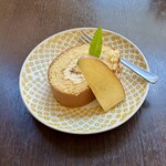 バルバルキッチンアメリ - キャラメルロールケーキ(¥300)