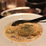 大衆酒場 もんろう - カルボナーラビオリ