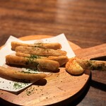 大衆酒場 もんろう - ごぼうの唐揚げ