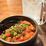 大衆酒場 もんろう - 自家製モツ煮込み