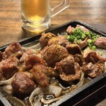 大衆酒場 もんろう - 鉄板盛り合わせ3種