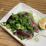 立呑み処 入部酒店 - カツオタタキ