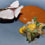 Takumi - シマアジのポワレ、ブイヤベースソース、フヌイユと加賀太キュウリスパイス添え