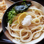 あづま - ぶっかけ(冷)大500円＋鶏天160円