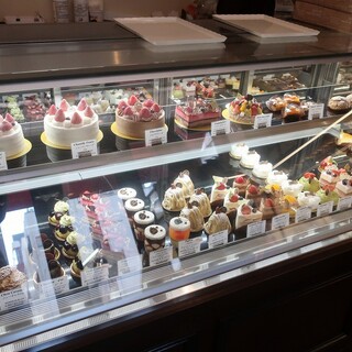 パティスリー ルポンデザミ_0