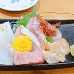 鮨 つばき - お刺身盛り合わせ（真鯛・鮪大トロ・甘海老・梅貝・あおりイカ）