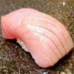 鮨 つばき - 鮪中トロ