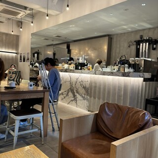 STREAMER COFFEE COMPANY_2