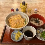 杵つきそば - カツ丼セット　1,030円(税込)