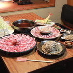 쿠로후네 soba tenplus 타루미점 - 鴨と芋豚のネギしゃぶ