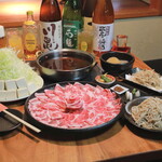 쿠로후네 soba tenplus 타루미점 - 芋豚のネギしゃぶ