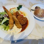 フォレスティーユ精養軒 - ミックスフライ