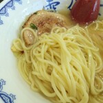 雪ぐに - 塩ラーメンの麺の感じ