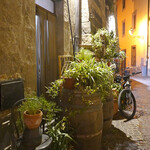 Caffè Cavour - 今宵はこの先でディナー