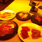 焼肉きんぐ - 食べ放題58品コース ＆ ソフトドリンク 飲み放題