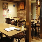 Dining & bar G.G.C - トータルで４０席