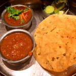 マトンカレーとエリックチキンカレー