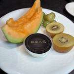 海鮮ブッフェダイニング 銀座八芳 - 