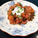 ジャンクション ガール - Samosa Chat समोसा चाट（サモサチャット）「ネパール風コロッケを崩して軽食にしたもの」