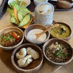 エムエム タイ - 