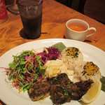 本日のプレートランチ￥994（消費税８％込）