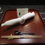 天雅 - テーブルセッティング。