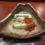 天雅 - 先付けはサンマと秋野菜のテリーヌ仕立て。自家製のイクラの醤油漬けと