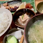 ごはんや一芯 - 【定番の定食】1,800円
      鯖(サバ)の幽庵焼き