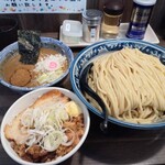 狼煙 本店 - つけ麺特盛麺増　チャーシュー丼