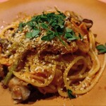 Centrare - 牡蠣と野菜のトマトソース