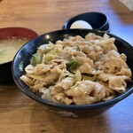 伝説のすた丼屋 池袋店 - すた丼❣️