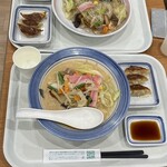 リンガーハット - 料理写真: