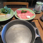 モリタ屋 - すき焼の準備