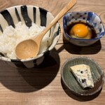 炭火割烹 蔓ききょう - ブルーチーズ玉子かけご飯