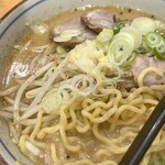 らーめん すすきの - ニンニクたっぷり