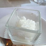 フレンチ ベイ・ビュー - レモングラニテ、さっぱり