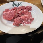 羊肉炭火焼 肉汁屋 - 生ラム2人前。写真撮り忘れたから4枚食べた後がコレ。