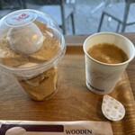 レピドー 松風町店 - シフォンシャンティ、ホットコーヒー