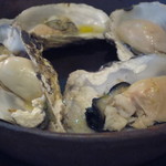 ニュー貝殻荘 - 蒸し牡蠣のウォッカ　フランベ　ガスパチョのソースを添えて