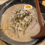 える豚らーめん - える豚ラーメン