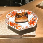 炭割烹 新谷 - 飛騨一本葱 *器は古伊万里