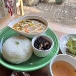 UEKIYA CAFE 272 - ネパールカレー